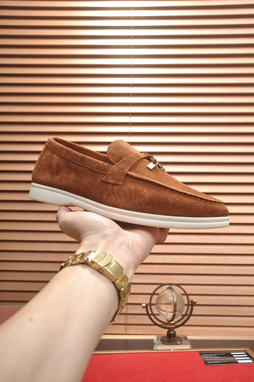 Men's shoes 💰400💶[𝐥𝐨𝐫𝐨 𝐏𝐢𝐚𝐧𝐚] [Couple model] High-end quality, affordable price, LP classic loafers, Italian treasure brand, the only brand that can match Hermès! Only after wearing it do we know that we can’t live up to our feet. Women’s code: 35-40 (customized sizes 34, 41, 42 are non-returnable) Men’s code: 38-44 (customized 45, 46, 47, 48 are non-refundable) Fabric: Customized imported cashmere Lining: Customized imported fetal cowhide Foot: Imported benzene-dyed calfskin Outsole: Exclusive original glass rubber outsole